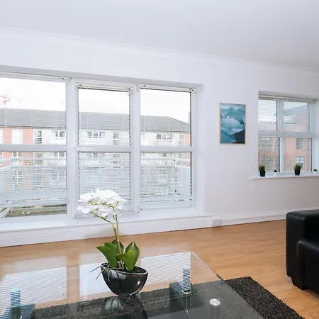 Grand Canal Dock Central Private Apartment *