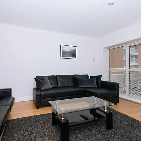 Grand Canal Dock Central Private Apartment *