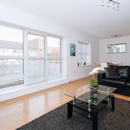 Grand Canal Dock Central Private Apartment Dublin