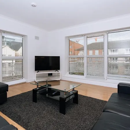 Grand Canal Dock Central Private * Dublin